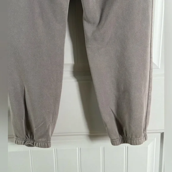 Disney Haunted Mansion sweatpants large - Picture 4 of 5